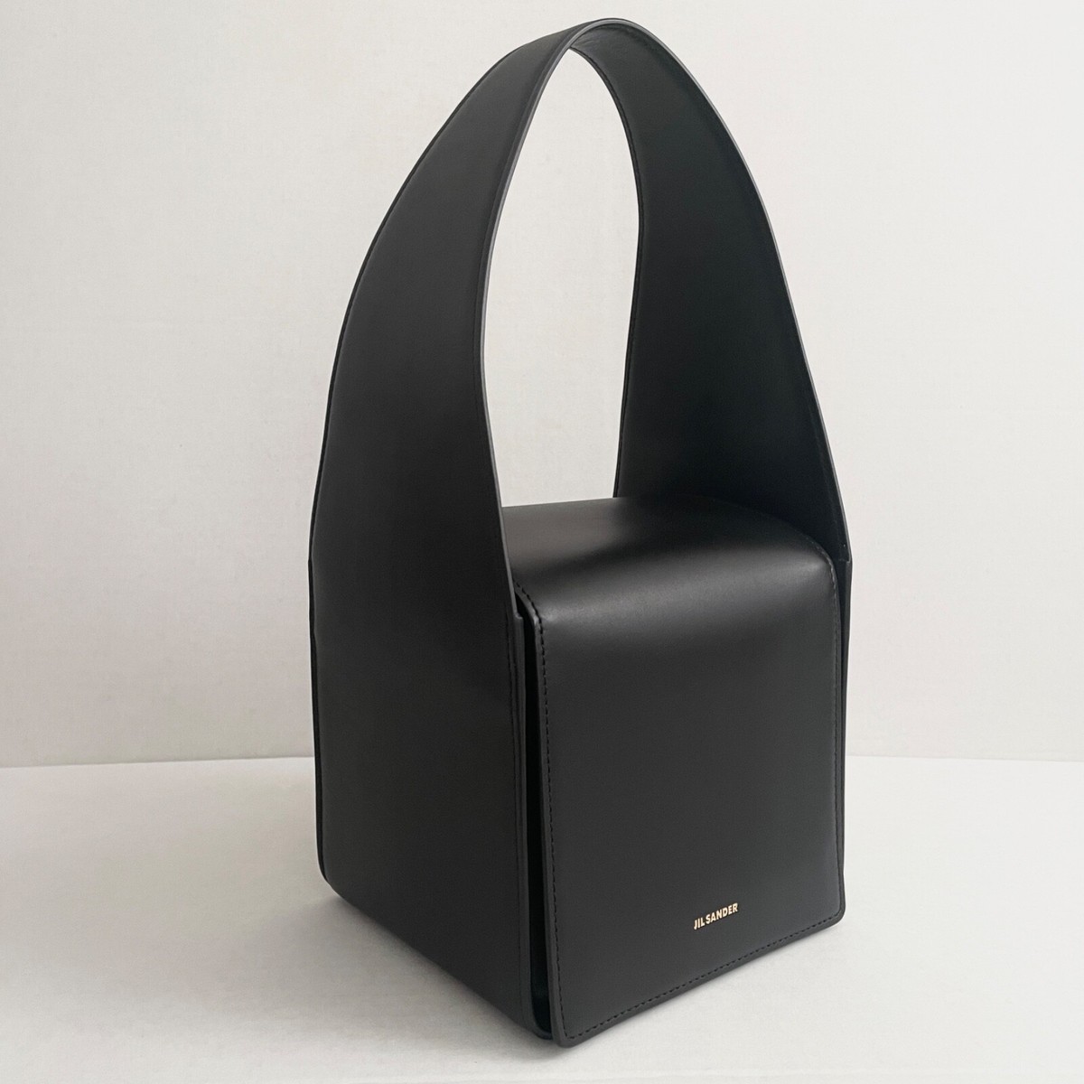 【関税・送料込み】JIL SANDER TOP HANDLE BAGS JIL SANDER Small Sling Leather Top Handle Bag in Black