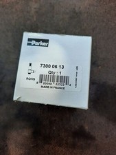Parker 7300 06 13 Mini Pressure Regulator - High Quality Industrial Component