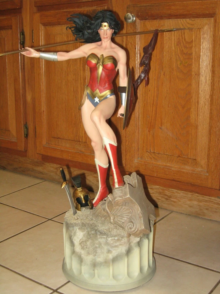 SIDESHOW MUJER MARAVILLA FORMATO PREMIUM FIGURA ESTATUA EXCLUSIVA-SIN USAR, EN CAJA Foto 4 de 4