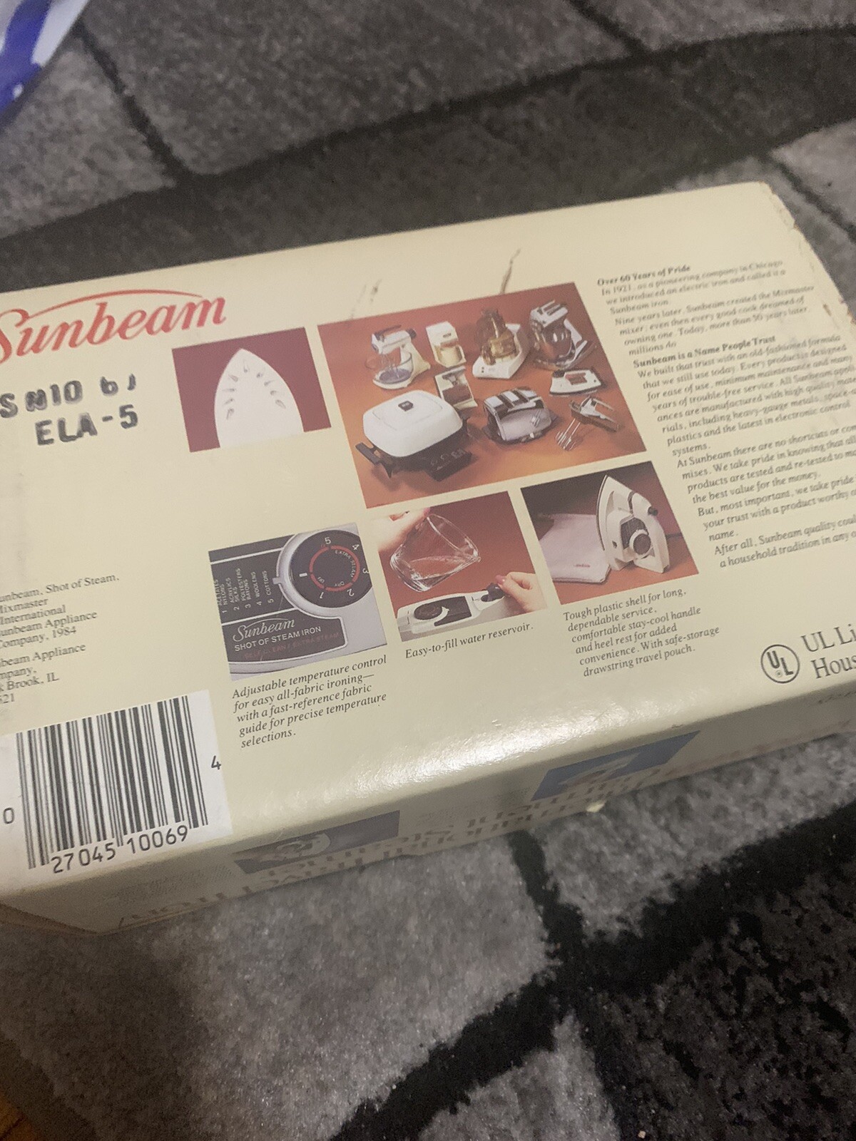 SUNBEAM International Compact Travel Iron Steamer 120/240 Volts *NEW*