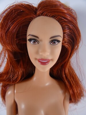 Barbiepuppe Stardoll Bonjour Bizou rote Haare Wimpern ohne Kleidung rar (15962)