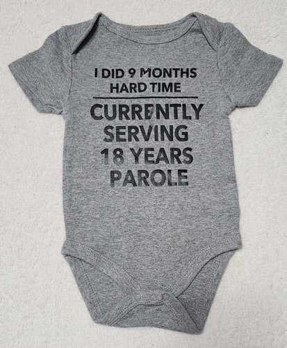 Circo ~ Boy's 1 Pc Novelty T-Shirt ~ 6-9 Mo ~ Gray.