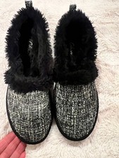 Cobian Women's slippers NWOT