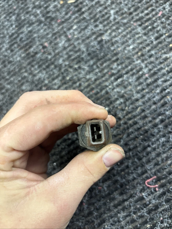 Sensor inyector arranque en frío audi 100 c3 0280130214 Foto 3 de 4