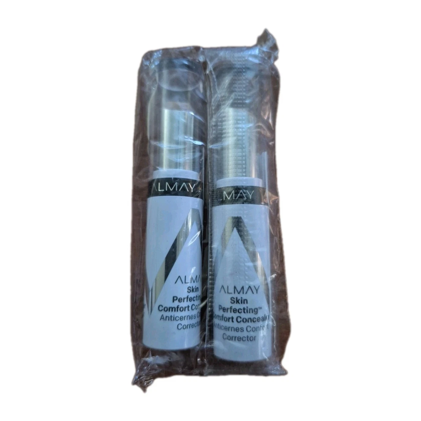 2 Pack Almay Skin Perfecting Comfort Concealer, Light, 0.13 oz SEALED