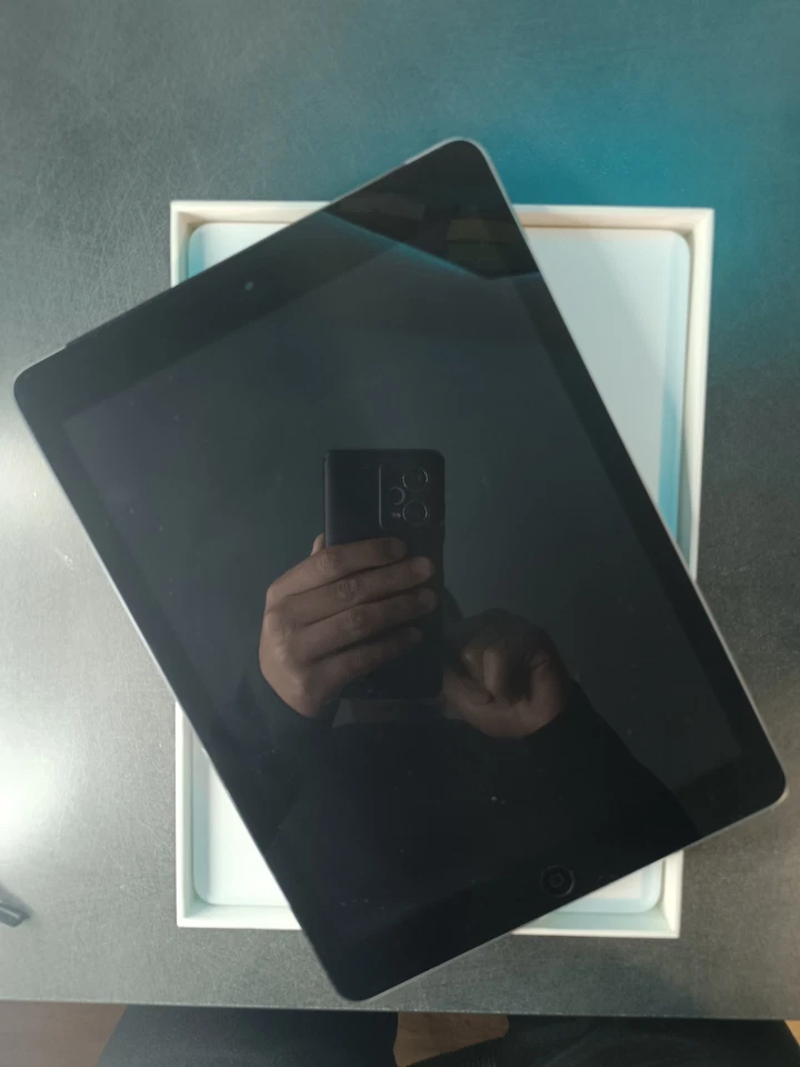 Apple iPad Air 2 WiFi + Cell 128 GB Spacegrau - Bild 4 von 4