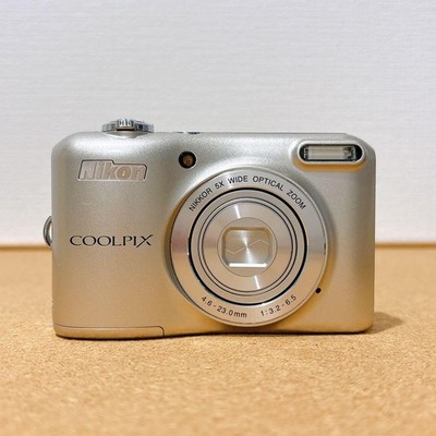 Nikon COOLPIX L28 Digitalkamera getestet silber kompakt Top Zustand