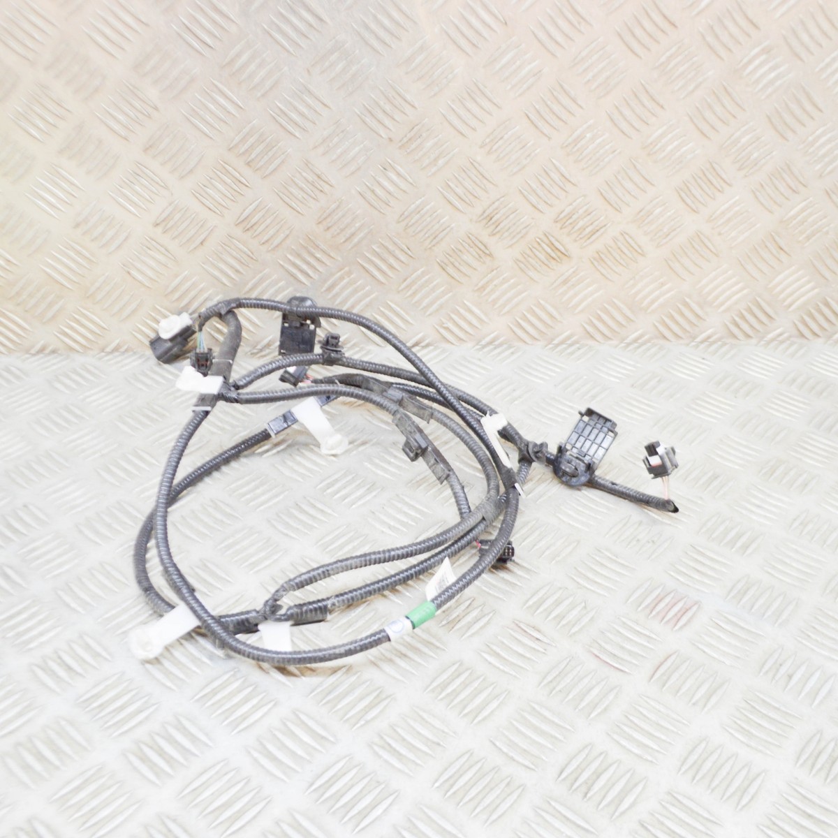 TOYOTA CAMRY XV70 Engine Cable Harness 82114-33170 2.5