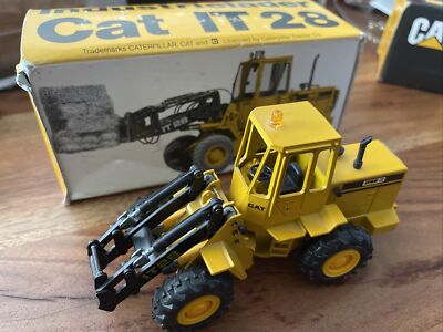 Conrad - Caterpillar CAT Loader IT28 - No Attachments But Mint w/ Box W. Germany