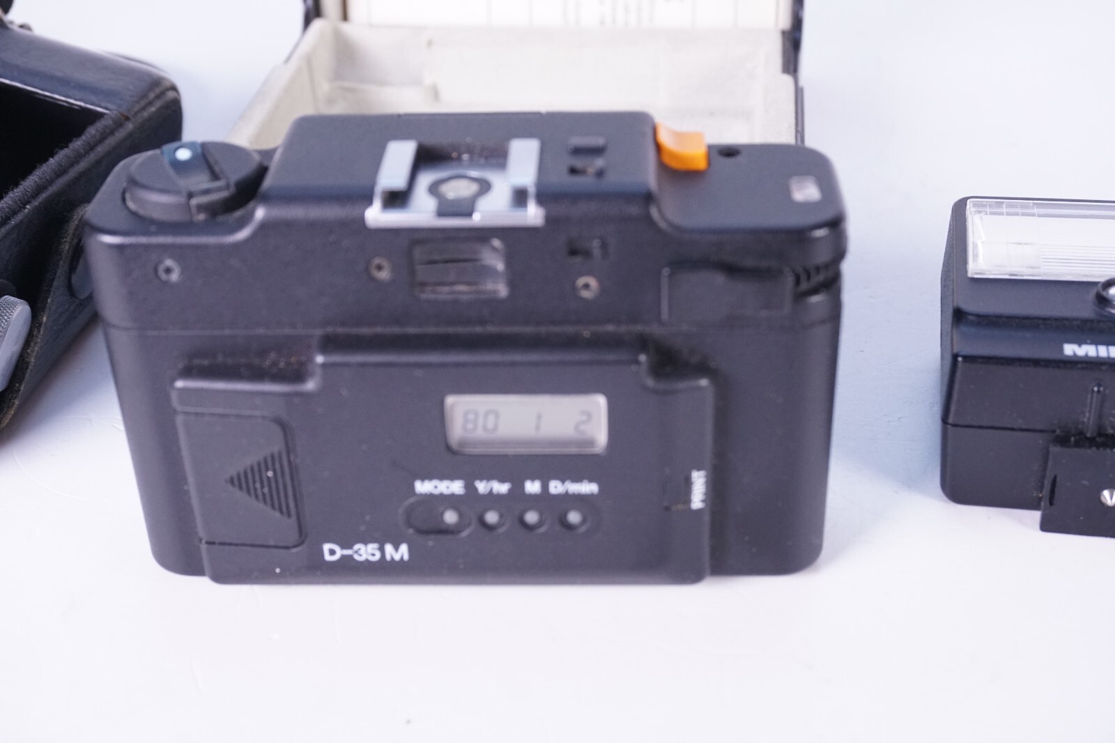 MINOX 35 ML  35mm Kompaktkamera mit   35mm 2,8 Lens- + MF 35 Flashlite - Bild 2 von 3