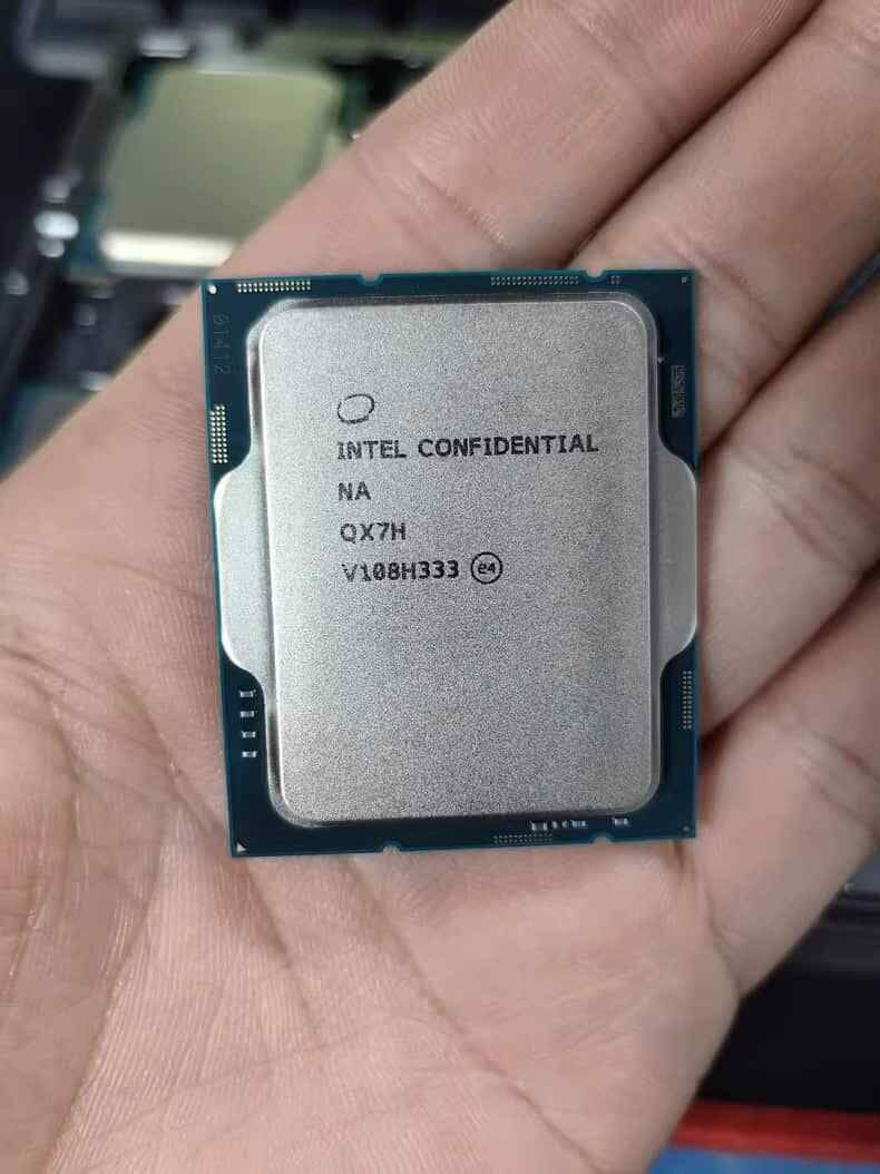 Intel Core i9-12900KF 12th Gen 1.2GHz 8+8 16Core CPU Intel Core i9-12900KF 12th Gen 1.2GHz 8+8 16Core CPU
