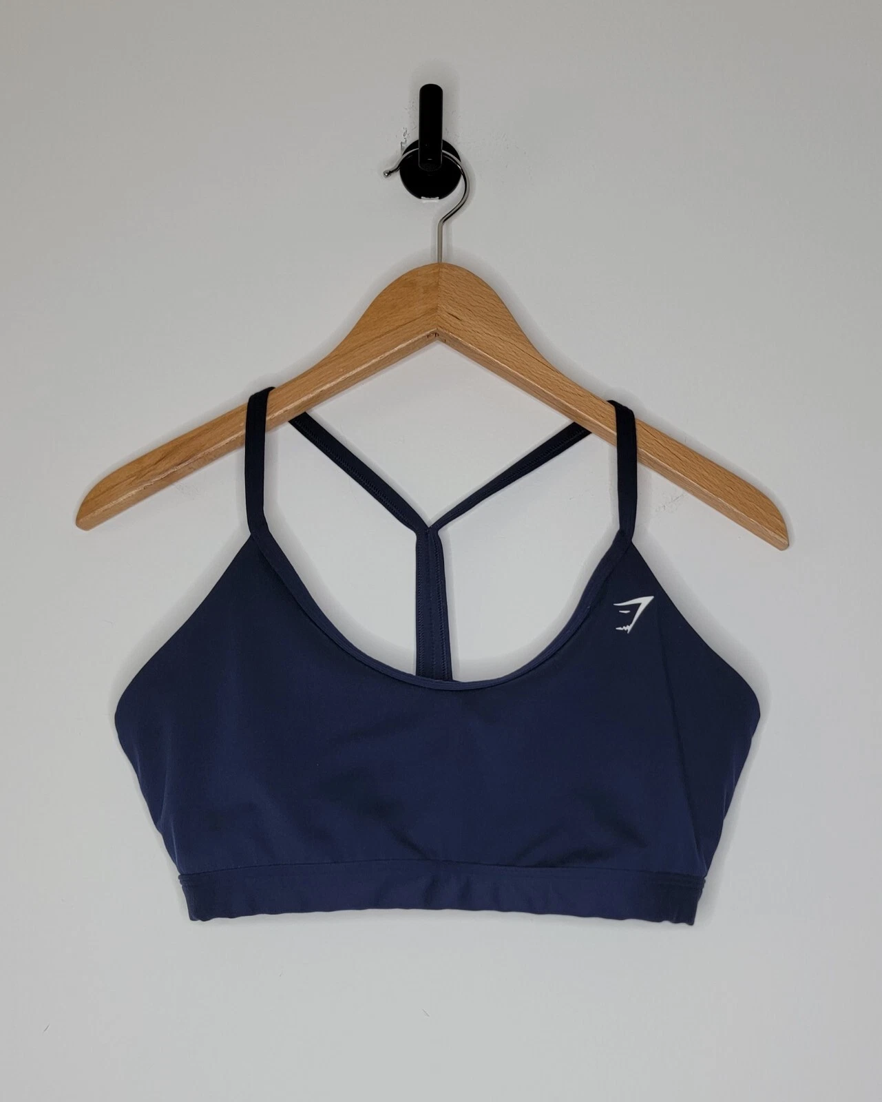 gymshark v neck light support tank-bra