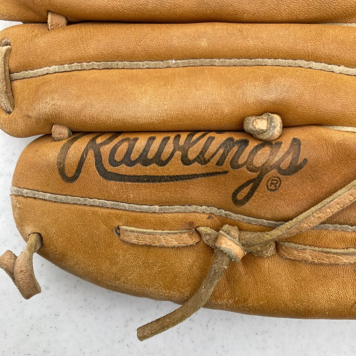 Rawlings RBG90 Dave Winfield Leather Baseball Glove. RHT