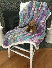 CHUNKY baby toddler blanket lap afghan crochet WILDFLOWER purple floral 30"X30"