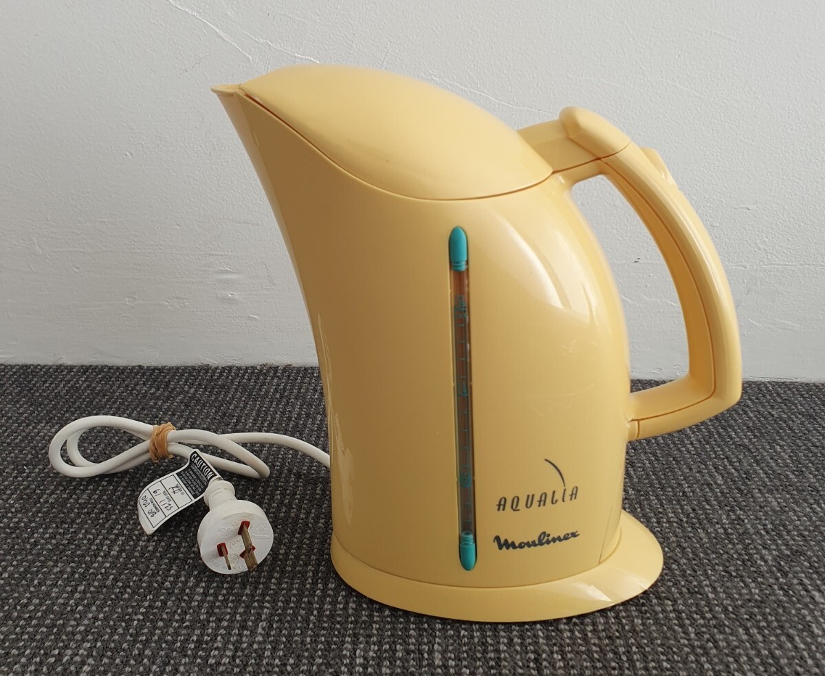 (未使用･未開封品)Aunt Polly&#39;s Electric Hot Water Kettle by Victorian Trading Co. polly-put-the-kettle-on-electric-kettle | Hopeless Romantic