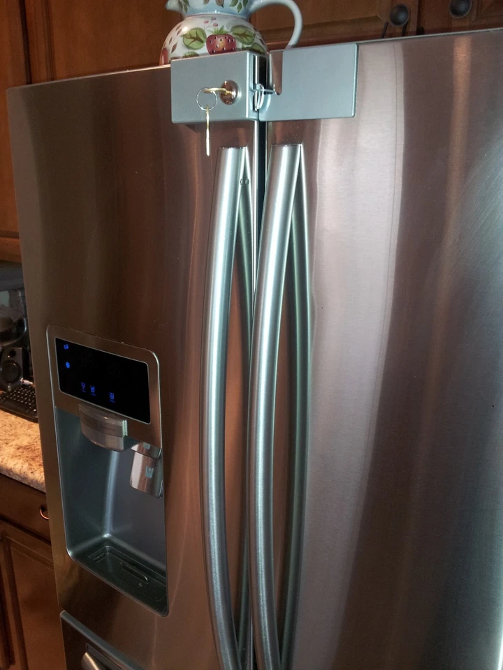 Cerradura frigorífico Foto 3 de 4