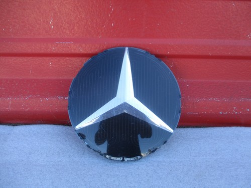 19-23 MERCEDES GLC GLE GLS FRONT GRILL LOGO STAR EMBLEM OEM A0008880500 USED - Picture 1 of 9