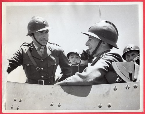 1943 Free French Troops Try Out New American Equipment North Africa News Photo