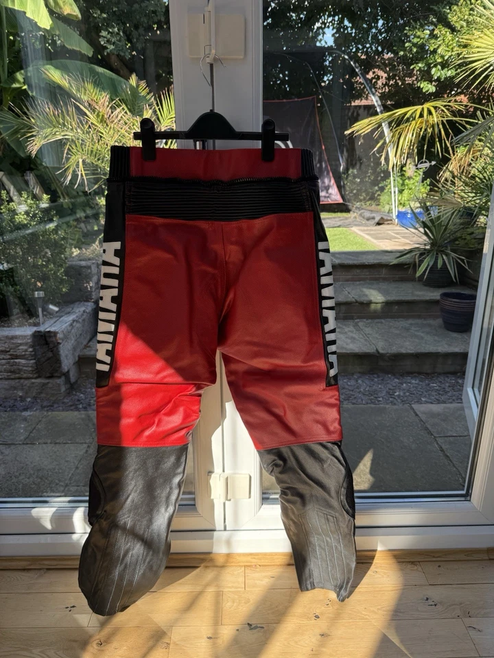 Yamaha R6 motorcycle leather racing suit (two-piece). Men’s - Image 4 of 4