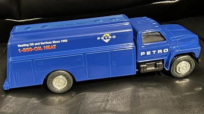 Ertl 1:32 Ford 1993 Blue Diecast Truck Oil Heat Advertising Specimen