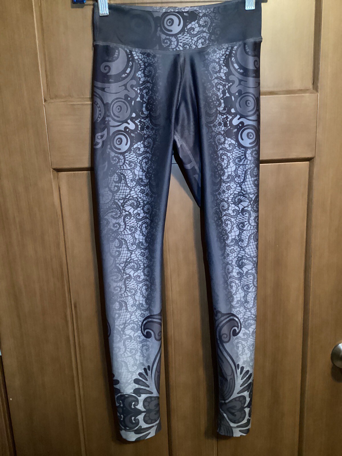 SAOLA Pantaloni da yoga Niyama Sport da donna ""Midnight Kiss"" motivo blu grigio taglia XS