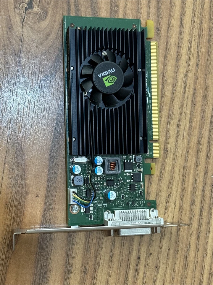 Nvidia Quadro NVS 315 1 GB DDR3 SDRAM PCI Express x16 Video Card - Image 2 of 4
