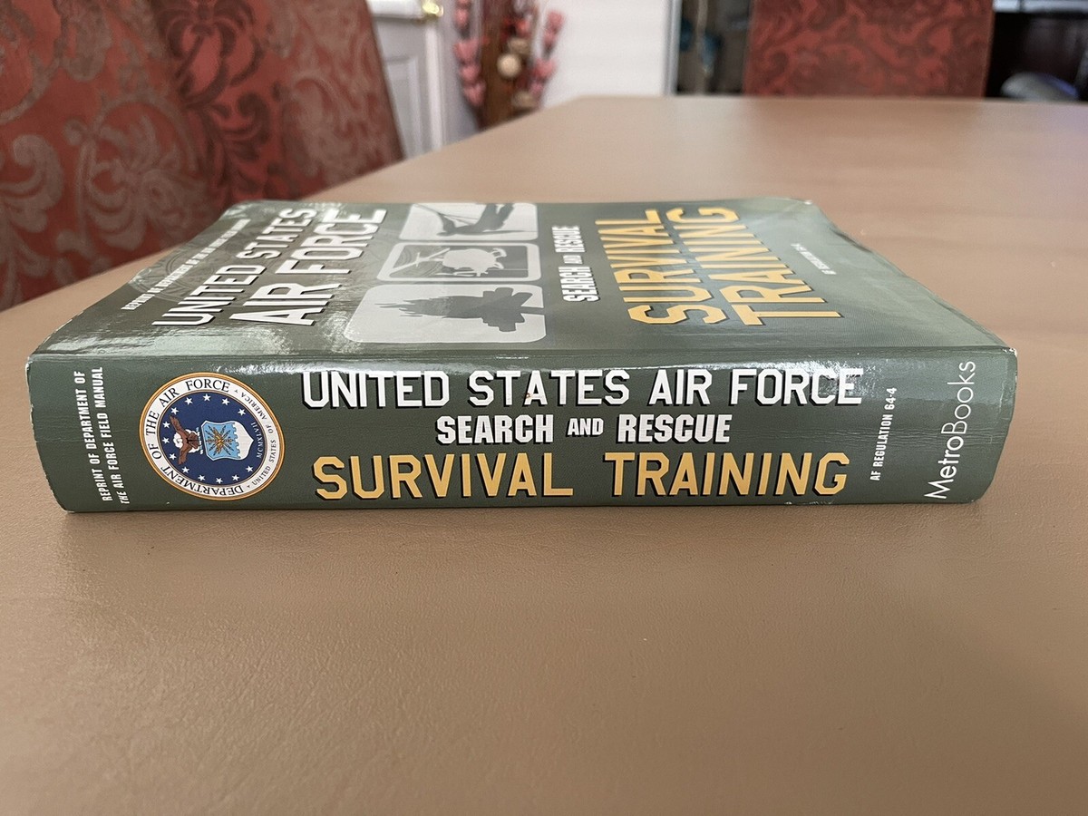 アメリカ空軍遭難専門書　『AIRCREW SURVIVAL』 Amazon.com: U.S. Air Force Aircrew Survival: 9781601700254