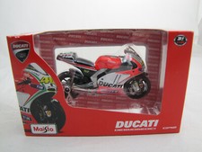 Maisto Ducati Desmosedici GP12 Valentino Rossi #46 - 1:18