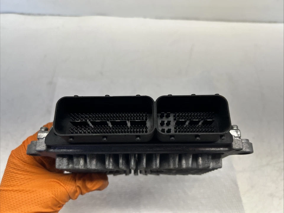 OEM ENGINE COMPUTER CONTROL MODULE ECM ECU FOR 2006 Volvo S40 2.4L 079700-9133 - Image 3 of 4