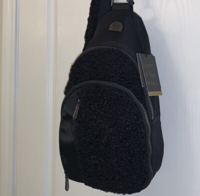 NWT House of Harlow 1960 Sherpa & Nylon Sling Bag Purse In  display picture 1