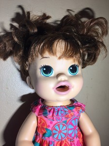 baby alive snackin sara brunette