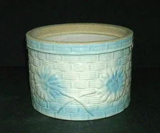Rare Blue & White "Basketweave & Daisy" Stoneware Butter Crock Salt Glaze