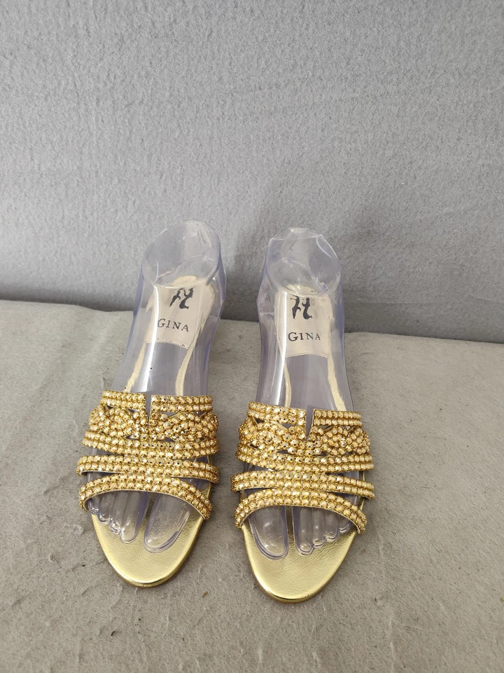 Zapatos sandalia sin cordones Gina para mujer con tacones 5,5 adornados en cristal dorado hechos en Inglaterra Foto 2 de 4