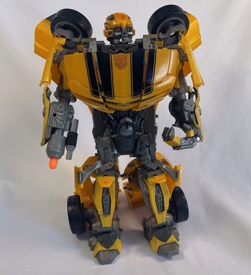Transformers 2007 Ultimate Bumblebee Electronic Camaro Action Figure 14  Hasbro
