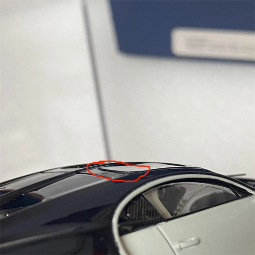 BUGATTI CHIRON SKYVIEW GLACIER WHITE/LAKE BLUE MET. #Looksmart 1/43 #LS494C - Picture 3 of 4