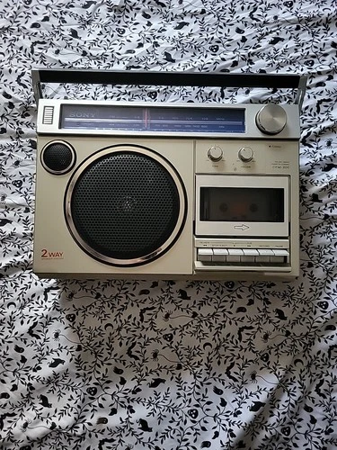 Sony Two-Way CFM-200 AM/FM Portable Radio Cassette Player Boombox Tested