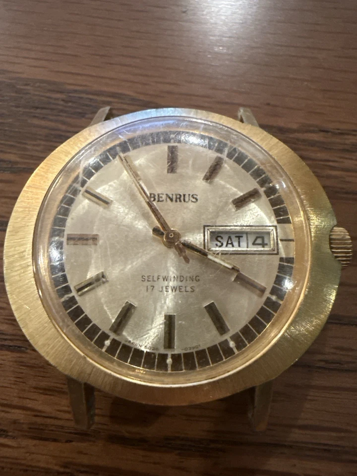 Reloj Hombre Benrus UFO Automático Día-Fecha 17 Joyas Dorado Años 60-70 De Colección Foto 2 de 4