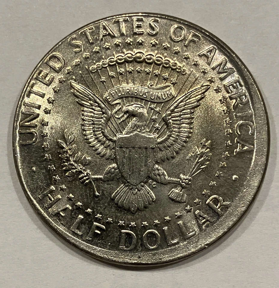 1990 P KENNEDY HALF DOLLAR O/C BROADSTRIKE BU GEM F1022-1 - Image 2 of 3