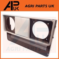Griglia inferiore anteriore con foro lampada per trattore Massey Ferguson 265 275 290 565 575