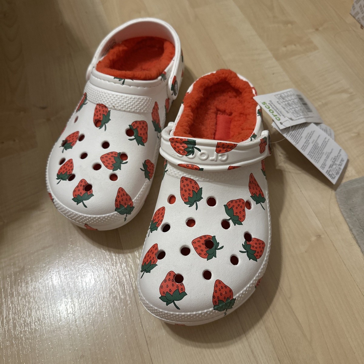 Crocs Strawberry Red Vacay Vibe LINED Clog NEW Womens size Men size  207301