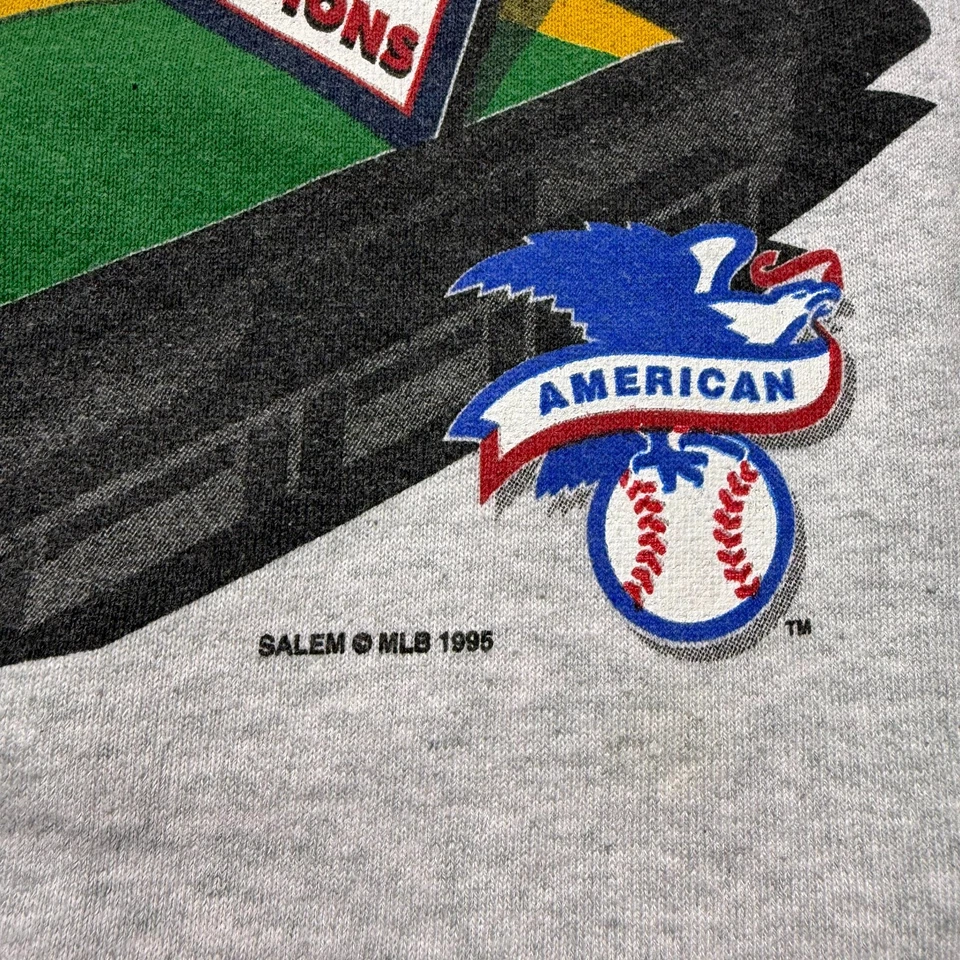 Vintage 1995 Atlanta Braves vs Cleveland Indians World Series MLB Sweatshirt XL - Image 3 of 4