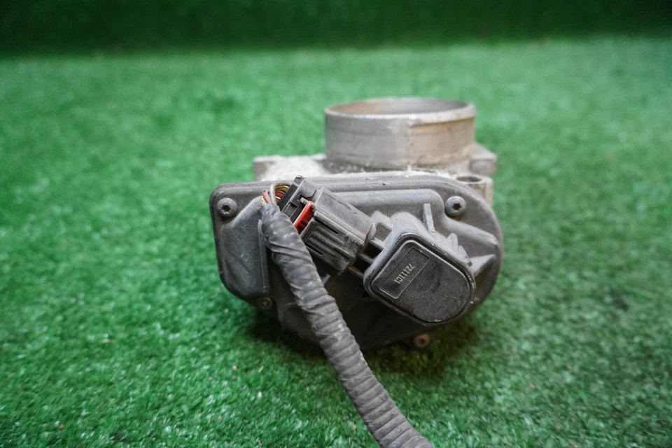 Ford E-150 2008 carrocería del acelerador OEM 7T4E-EC Foto 4 de 4