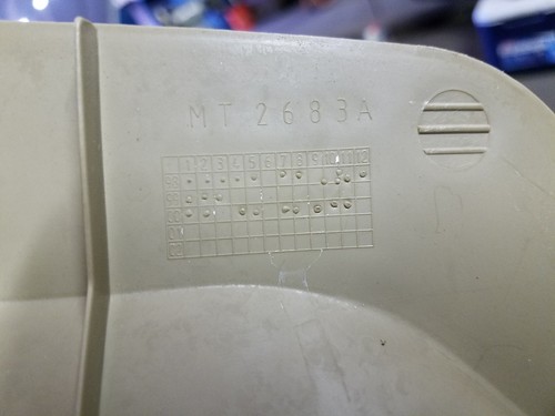 2001 Land Rover Discovery - Front Seat Trim Panel - Passenger Side - 1999-2004 - Foto 6 di 7