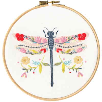 Bothy Threads Stickbild Stickpackung mit Stickrahmen ''Pollen-Libelle '', vorbedru
