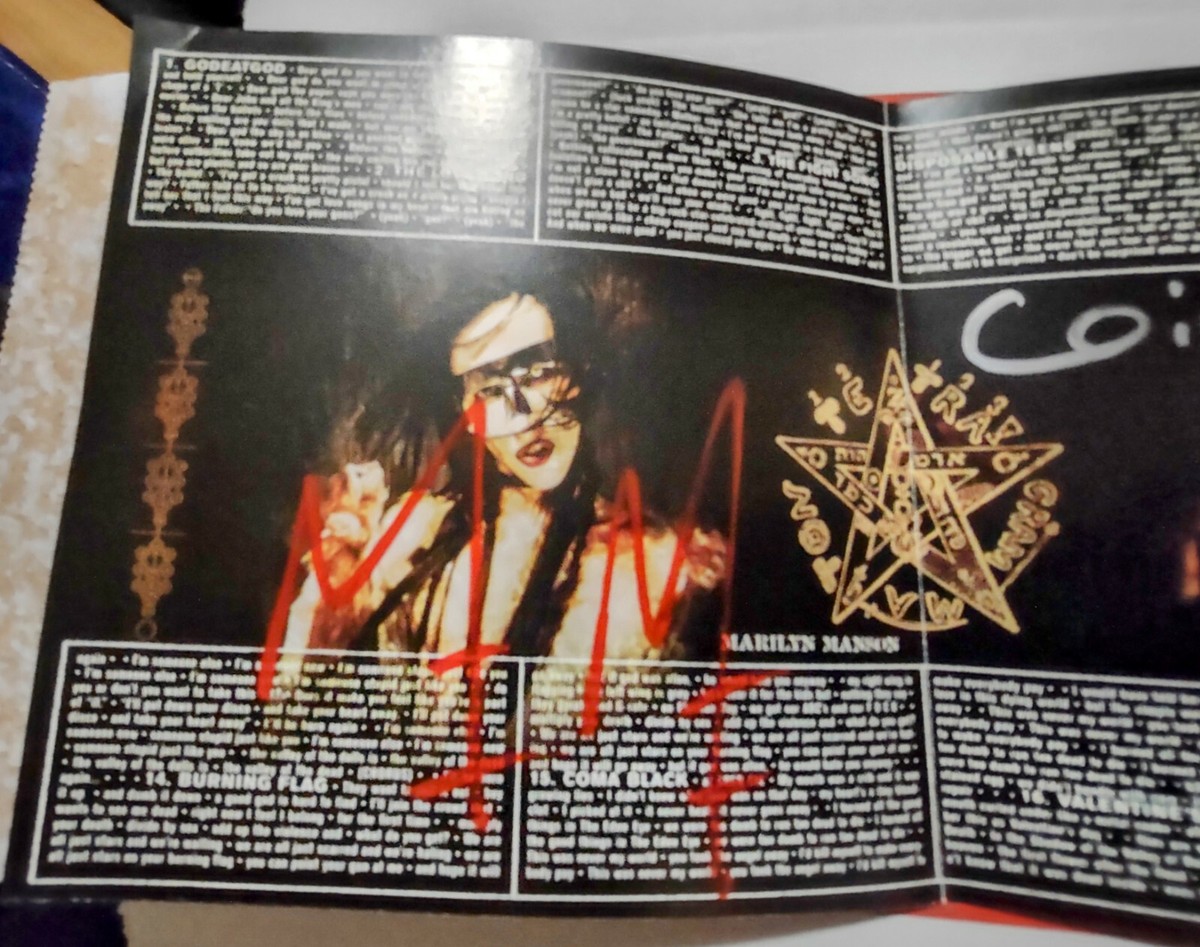 MARILYN MANSON JOHN 5 GINGER FISH TWIGGY SIGNED HOLLYWOOD CD