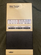 Vintage Salton WET TUNES. AM/FM Shower Radio. Works Ok Has New Battery