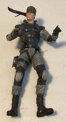Metal Gear Solid Solid Snake Action Figure Gray Black Plastic Video Game Theme
