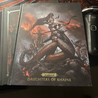 Warhammer Age of Sigmar Battletome Daughters of Khaine limited edition 322/650