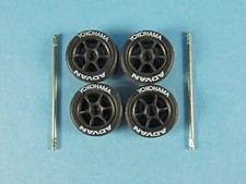 1/64 Wheels 1/64 Wheel and Tire Set Real Riders Buddy Club P1 Black Yokohama