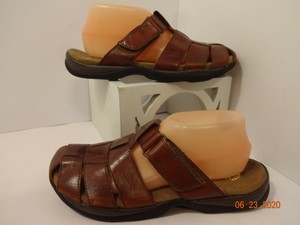 earth spirit closed toe sandals